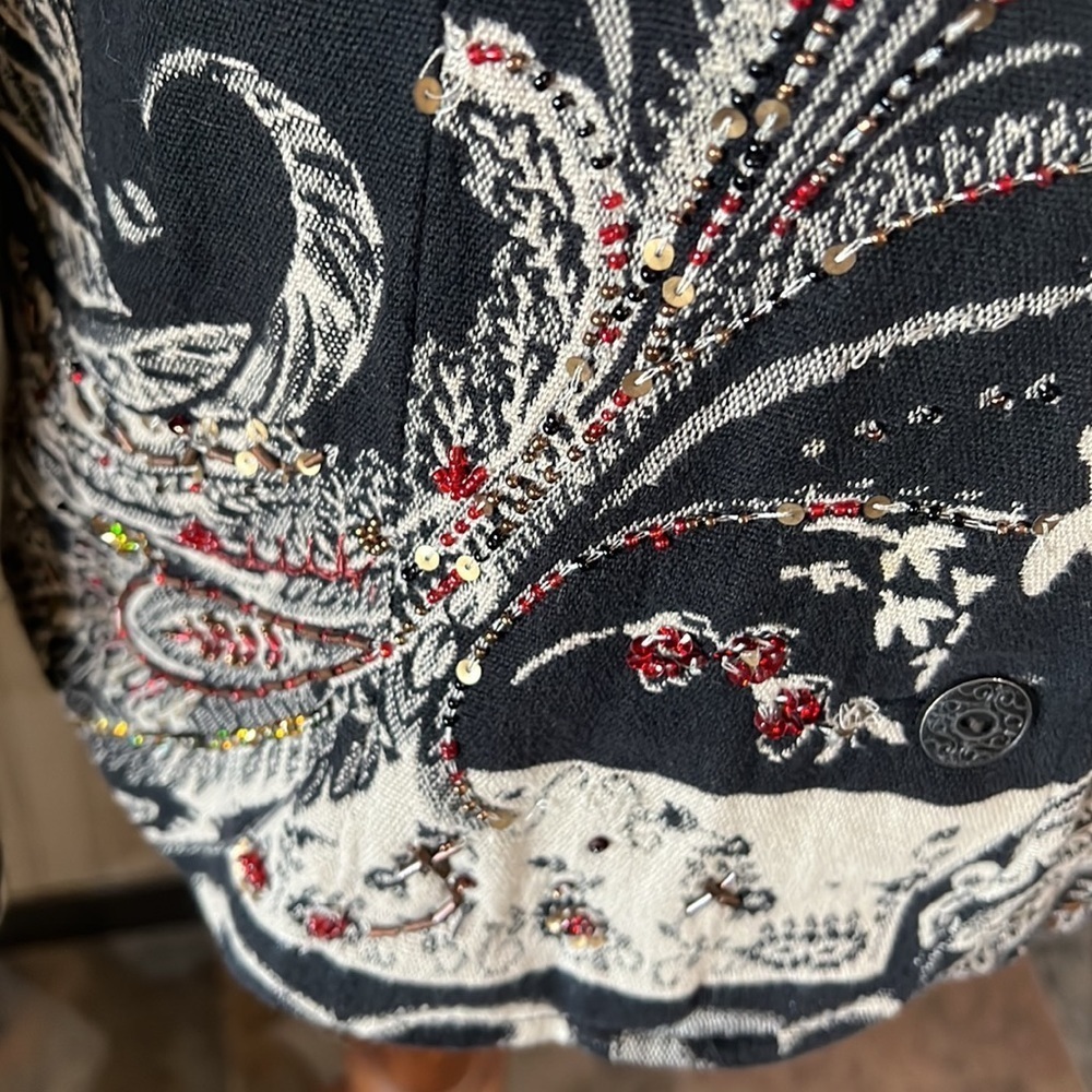 CHICO’S Jacket - Picture 3 of 9